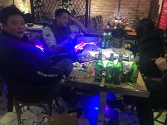 -何师烧烤·香辣蟹·川菜·30年老品牌(太古里旗舰店)