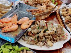 -老东镇啤酒屋海鲜加工·蒸汽海鲜·海鲜烧烤(台东店)