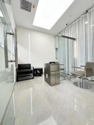 -5M HAIR SALON