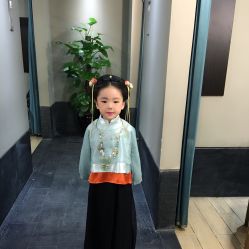 -盘子女人坊生日照·摄影馆(华强店)