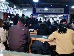 大堂-陇上全荟兰州传统牛肉面(延吉路店)