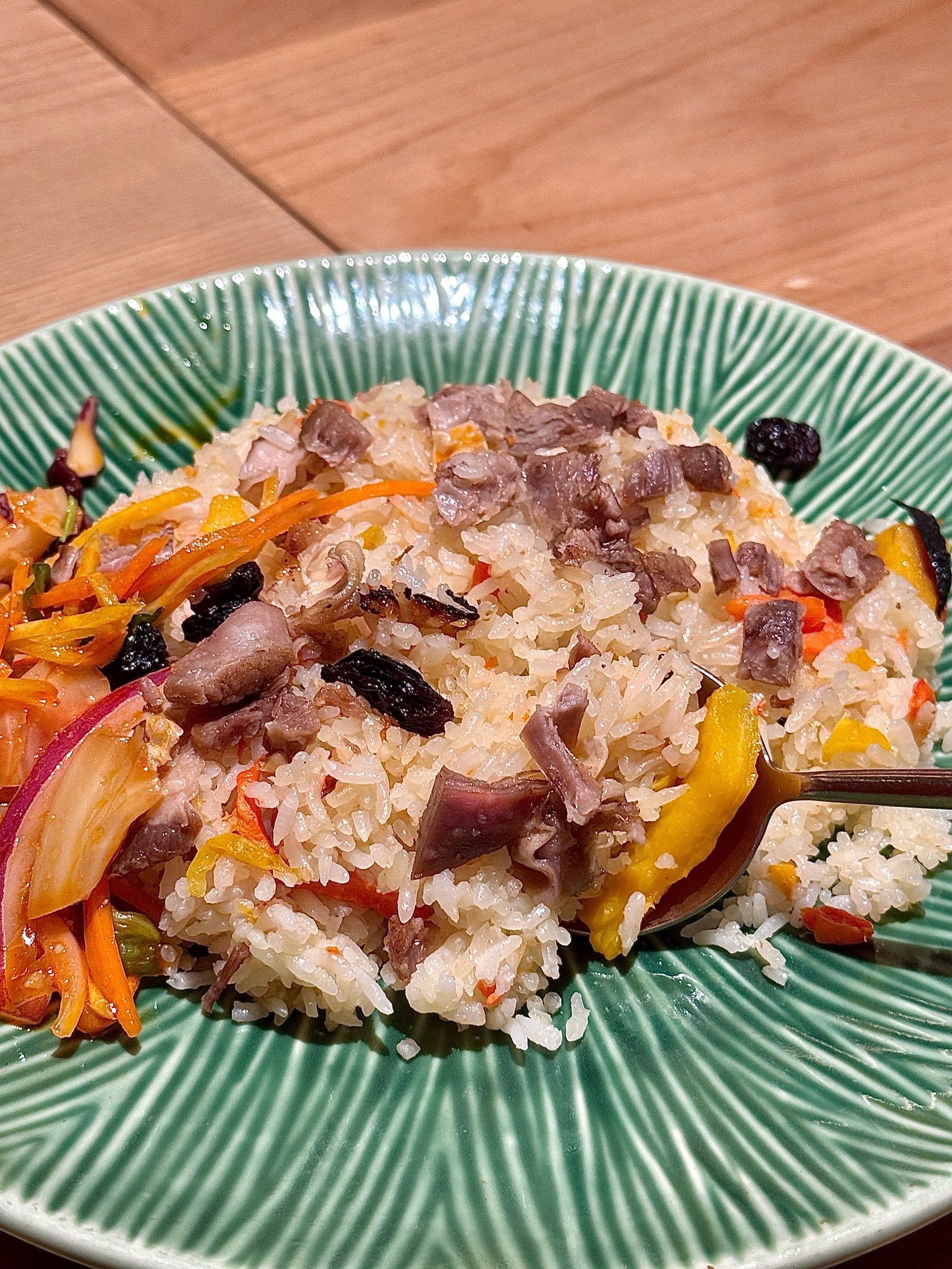 🐑羊肉手抓饭也太太太好吃了叭!