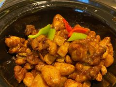 三杯鸡-海口绿发希尔顿酒店-田园汇自助餐·三文鱼·海鲜