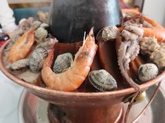 -一口猪海鲜浑锅·东北家常菜