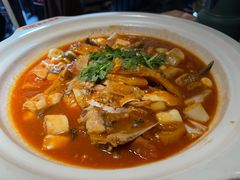 -魏铭鱼头捞饭(晋阳路店)