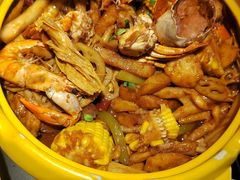 -多嘴超级肉蟹煲(杉杉国潮主题店)