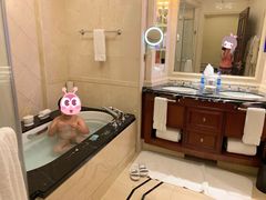 -广州富力丽思卡尔顿酒店