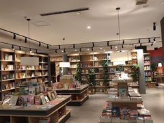 -魔方城市书房(中街益田店)