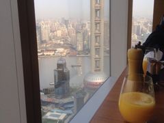 -上海浦东丽思卡尔顿酒店