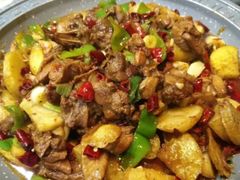 大盆焖鸡-白天鹅家宴·东北菜