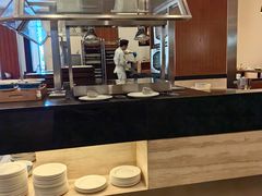 -亚龙湾希尔顿自助餐厅·海鲜·烧烤·沙滩BBQ·现场乐队