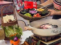 -刘姐啤酒鱼民族演艺餐厅(西街总店)