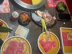 -一绪に和牛寿喜烧(罗湖益田假日店)