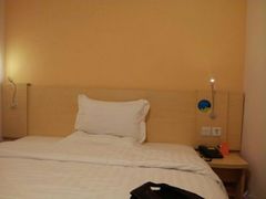 商务大床-7天酒店·广州天河公园地铁站店