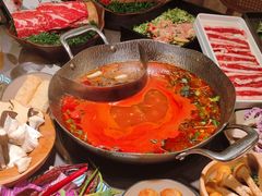 -楠小云·云南鲜牛野生菌自助火锅(九眼桥店)