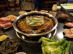 -邓莽子老火锅(中兴路总店)