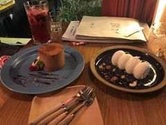 草莓酸奶-转山咖啡(松柏社区店)