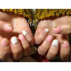 粉嫩嫩的花-7号美甲美睫