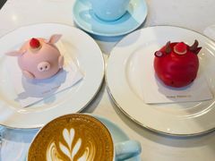 -Fridi Patisserie Cafe