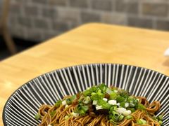 开洋葱油拌面-玖鲜小笼(中山广场店)