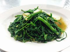 -明记烧鱼美味店