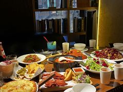 -酤居湖景音乐餐吧(安宁店)