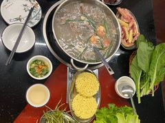 -老石黑山羊毛驴肉火锅(金凯广场店)