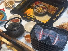 -老牌坊云南鱼豆花火锅(哈西万达店)