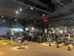 -VLines耀能运动24小时·月付制健身(京广桥店)