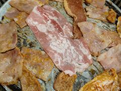 -金滏山烤肉·海鲜·火锅自助餐厅(襄阳万达店)