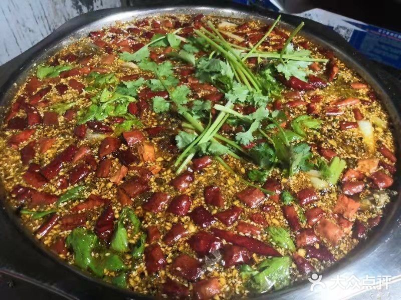 秘制土鲫鱼很鲜美