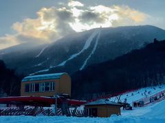-亚布力新体委滑雪场