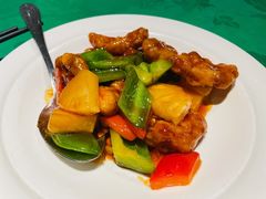 子姜凤梨咕噜肉-誉八仙茶室酒楼(新天地店)