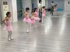 -雅米拉艺术中心(少儿舞蹈培训)