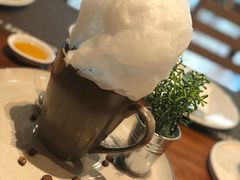 -Chom Cafe and Restaurant