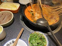 -两三事小郡肝串串香火锅(桂庙店)