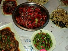 -巴厘龙虾·榜首油焖大虾(音乐学院·沿江酒馆店)