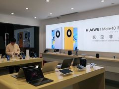 -华为授权体验店(万航渡路)