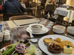 -BLU 全日制餐厅(上海安曼纳卓悦酒店)