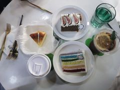 彩虹蛋糕-ADO KAFE(大学城店)