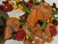 黑胡椒芦笋三文鱼色拉-hallch好吃餐厅(奥体中心店)