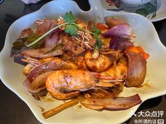 -大头虾越式风味餐厅(光明广场店)