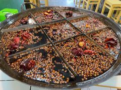 红汤锅底-石灰市老火锅(北滨路店)