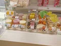 -好利来(高新枫叶广场店)