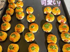 -顶东面包花园·生日蛋糕(世博店)