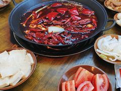 -黄潇洒老火锅(九眼桥宏济巷店)