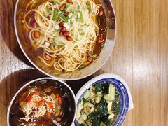 -95号酱骨·一块豆腐(展春园西路店)