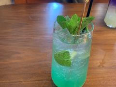 -ZING COFFEE 镜咖啡