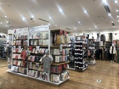 -优衣库(哈尔滨乐松广场店)