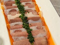 葱椒酱雪花牛舌-RIVIERA 松鹤楼(外滩店)